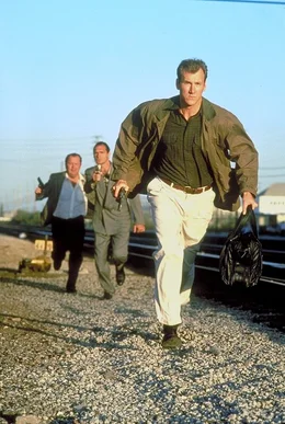 In der Gewalt hemmungsloser Gangster: Sam (Frederick Deane, r.) ...
