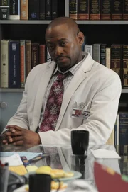 Sauer &uuml;ber House' Art und Vorgehensweise: Dr. Foreman (Omar Epps) ...