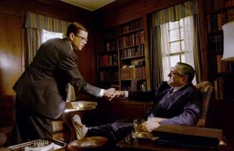 L-R: Edward Wilson (Matt Damon) , Bill Sullivan (Robert De Niro)