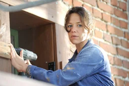 Als Anne Bergers (Alexandra Neldel) Mann stirbt, zieht sie aufs Land und will den von ihrer Tante vererbten Hof in eine Pension umbauen. Aber Anne hat fast kein Geld und die Bank l&auml;sst sie sitzen. Ihr einziger Ausweg ist, sich bei Norbert Geld zu leihen - ein folgenschwerer Fehler ...