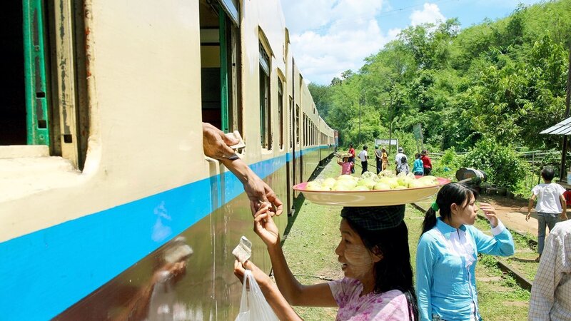 Myanmar - Per Zug durch die Zeit (D, 2014)