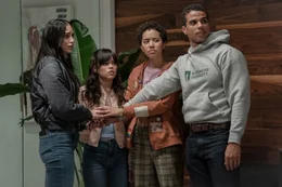 l-r: Sam Carpenter (Melissa Barrera), Tara Carpenter (Jenna Ortega), Mindy Meeks-Martin (Jasmin Savoy Brown), Chad Meeks-Martin (Mason Gooding)