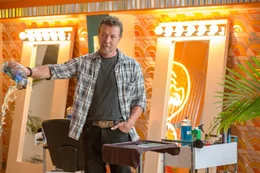 Robert Patrick (Skiptracer).