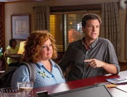 Sandy (Jason Bateman) will die Identit&auml;tsdiebin Diana (Melissa McCarthy) nach Denver bringen, damit ihr dort der Prozess gemacht werden kann.