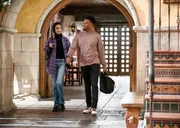 Special Agent Fatima Namazi (Medalion Rahimi, l.); Devin Rountree (Caleb Castille, r.)