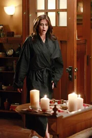 Susan (Teri Hatcher) ist entsetzt, als sie bemerkt, was Katherine plant ...