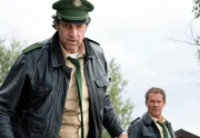 Hubert (Christian Tramitz) und Staller (Helmfried von L&uuml;ttichau, l.) ermitteln wieder auf Hochtouren.
