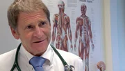 Prof. Dr. Hans-Christof Schober, Chefarzt Klinik f&uuml;r Innere Medizin, S&uuml;dstadt-Klinikum Rostock &ndash; Der Ern&auml;hrungsmediziner warnt vor den gesundheitlichen Folgen zunehmender Fettleibigkeit. Er k&auml;mpft f&uuml;r eine bessere gesellschaftliche Akzeptanz des Problems und zeigt seinen Patienten, wie sie erfolgreich und dauerhaft abnehmen k&ouml;nnen. Weitere Fotos erhalten Sie auf Anfrage.