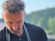 Andreas Jobst Fischz&uuml;chter steht