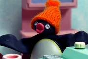 Guetnachtgschichtli Pingu Staffel 5 Folge 17 Pingu – Die Strickmaschine Pingu an der neuen Strickmaschine. Guetnachtgschichtli Pingu Staffel 5 Folge 17 Pingu – Die Strickmaschine Pingu an der neuen Strickmaschine.