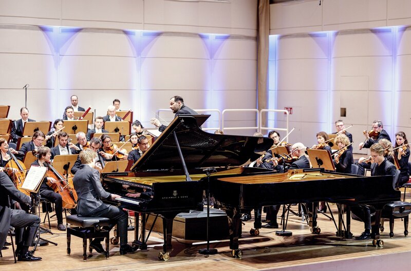 Vier Hände für Mendelssohn – Lucas & Arthur Jussen mit Andris Nelsons (D, 2025)