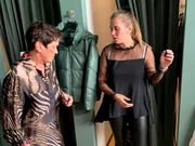 Die Kandidatinnen: Tochter Sarah (r.) und Mutter Uschi