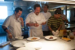 John Leguizamo (Martin), Jon Favreau (Carl Casper), Bobby Cannavale (Tony), Roy Choi.
