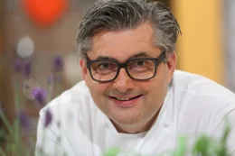 Der niederbayerische Spitzenkoch Hans J&ouml;rg Bachmeier.