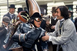 Auf ihrer Reise rund um den Globus treffen Wissenschaftler Fogg (Steve Coogan, r.) und Butler Passepartout (Jackie Chan) nicht nur auf zahlreiche legend&auml;re Figuren des 19. Jahrhunderts, es warten auch jede Menge turbulente Abenteuer auf sie!