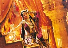 Chandramukhi (Madhuri Dixit)  +++ Die Verwendung des sendungsbezogenen Materials ist nur mit dem Hinweis und Verlinkung auf RTL+ gestattet. +++