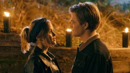 Frida (Andrea Heick Gadeberg) und Emil (Sylvester Byder)