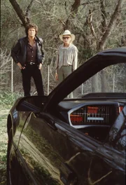 Marco Berio, ein ehemaliger Mitarbeiter von F.L.A.G, nutzt seine Kenntnisse von K.I.T.T. um die CPU des Trans Am au&szlig;er Kraft zu setzen und ihn gegen seinen Besitzer Michael Knight zu wenden.