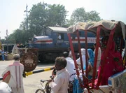 Diesellok 17829 am Bahn&uuml;bergang