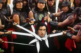 Es ist nicht das einzige Mal, das sich Phileas (Steve Coogan) auf seiner Reise 'in 80 Tagen um die Welt' in eine brenzliche Lage bringt!