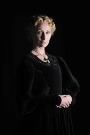 Adriana de Mila (Andrea Sawatzki)