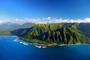 Luftaufnahme der spektakul&auml;ren Na Pali K&uuml;ste, Insel Kauai - Hawaii.