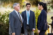 Die tote Joggerin: Nachdem die Detectives Vince Korsak (Bruce McGill), Frankie Rizzoli (Jordan Bridges, M.) und Jane Rizzoli (Angie Harmon) einen Raubüberfall ausschließen können, entdecken sie in der Nähe des Tatorts einen Kinderwagen - jedoch fehlt von dem Baby jede Spur... Die tote Joggerin: Nachdem die Detectives Vince Korsak (Bruce McGill), Frankie Rizzoli (Jordan Bridges, M.) und Jane Rizzoli (Angie Harmon) einen Raubüberfall ausschließen können, entdecken sie in der Nähe des Tatorts einen Kinderwagen - jedoch fehlt von dem Baby jede Spur...