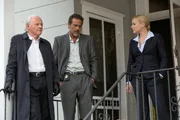 Um einen Serienkiller aufzuhalten, wenden sich die FBI-Agenten Joe Merriwether (Jeffrey Dean Morgan, M.) und Katherine Cowles (Abbie Cornish, r.) an den hellseherisch begabten Psychoanalytiker John Clancy (Anthony Hopkins, l.).