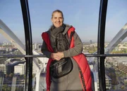 Corinna Binzer beim Dreh für die Lebenslinien auf dem Wiesenrad im Werksviertel. Corinna Binzer beim Dreh für die Lebenslinien auf dem Wiesenrad im Werksviertel.