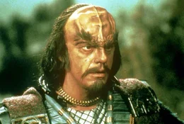 Commander Kruge (Christopher Lloyd)