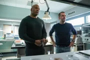 Sam Hanna (LL Cool J, l.); G. Callen (Chris O'Donnell, r.)