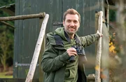 Reporter Daniel Aßmann findet heraus, warum so viele Menschen einen Jagdschein machen wie noch nie zuvor. Reporter Daniel Aßmann findet heraus, warum so viele Menschen einen Jagdschein machen wie noch nie zuvor.