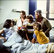 Thekla Carola Wied (Angi), Julia Biedermann (Tanja), Timmo Niesner (Markus), Peter Weck (Werner Schumann), Tarek Helmy (Tom).