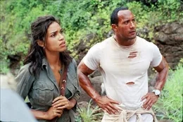 Gelingt es Mariana (Rosario Dawson) und Beck (Dwayne 'The Rock' Johnson), vor einem b&ouml;sen Gro&szlig;grundbesitzer aus dem Amazonas-Gebiet zu fl&uuml;chten?