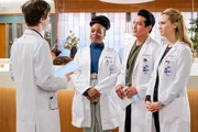 v.l.: Dr. Shaun Murphy (Freddie Highmore), Dr. Jordan Allen (Bria Henderson), Dr. Alex Park (Will Yun Lee), Dr. Morgan Reznick (Fiona Gubelmann). v.l.: Dr. Shaun Murphy (Freddie Highmore), Dr. Jordan Allen (Bria Henderson), Dr. Alex Park (Will Yun Lee), Dr. Morgan Reznick (Fiona Gubelmann).