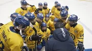 Mission Pee Wee &ndash; Kleine Helden, grosse Tr&auml;ume Folge 2 Die HCD-Nachwuchstalente w&auml;hrend eines Timeouts anl&auml;sslich des Pee Wee-Turniers.