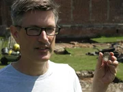 Arch&auml;ologe stellt entdeckte Antiquit&auml;ten aus