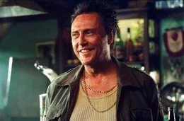 Travis ist gefunden, aber die eigentlich so einfach scheinende Aufgabe, n&auml;mlich ihn zur&uuml;ckzubringen, hat ihre T&uuml;cken, da auch der Goldminenbesitzer und Sklaventreiber Hatcher (Christopher Walken) Interesse an Travis zeigt ...