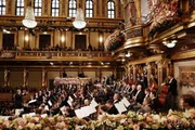 Sternstunde Musik — Das Neujahrskonzert der Wiener Philharmoniker. Die Wiener Philharmoniker und Riccardo Muti beim Neujahrskonzert. Sternstunde Musik — Das Neujahrskonzert der Wiener Philharmoniker. Die Wiener Philharmoniker und Riccardo Muti beim Neujahrskonzert.