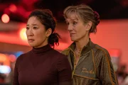 Eve (Sandra Oh, l.) hat ihren eigenen Verdacht, wer hinter dem Attentat in Polen steckt. Als sie sich entschließt, Dasha (Harriet Walter, r.) persönlich damit zu konfrontieren, begibt sie sich jedoch in große Gefahr. Eve (Sandra Oh, l.) hat ihren eigenen Verdacht, wer hinter dem Attentat in Polen steckt. Als sie sich entschließt, Dasha (Harriet Walter, r.) persönlich damit zu konfrontieren, begibt sie sich jedoch in große Gefahr.