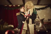 Holger Stockhaus und Carsten Strauch als Napoleon und Offizier kurz vor der Schlacht bei Waterloo.