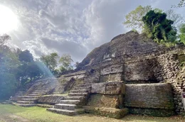 Die Maya bauten kolossale Pyramiden und verwinkelte Tempel, sie waren bewandert in Mathematik und Architektur.