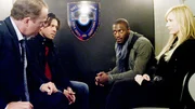 (v.l.): Colonel Michael Vance (Adam Baldwin), Eliot (Christian Kane), Alec (Aldis Hodge) und Parker (Beth Riesgraf)