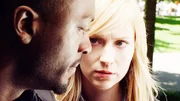 Alec (Aldis Hodge) und Parker (Beth Riesgraf)