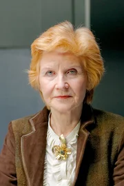 Irm Hermann (Freya von Schledern).