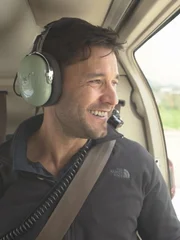 Phil Torres in einem Hubschrauber in Mexiko.