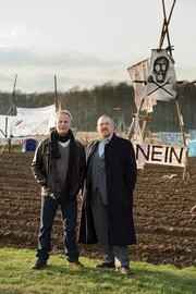 Die Kommissare Max Ballauf (Klaus J. Behrendt) und Freddy Schenk (Dietmar B&auml;r, r) ermitteln im Umfeld der Gentechnologie.