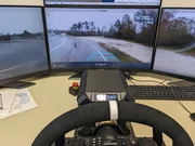 Von hier aus wird der autonome LKW gesteuert.