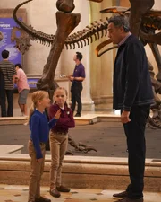 L-R: Emma Fogerty, Amy Fogerty und Douglas Fogerty.
