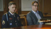 Sergeant Carter Bly (Michael Oberholtzer, l.); Jason Bull (Michael Weatherly, r.)